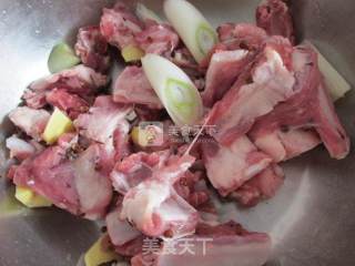 New Year's Eve Dinner-steamed Lamb Chops with Xiyangyang Powder recipe