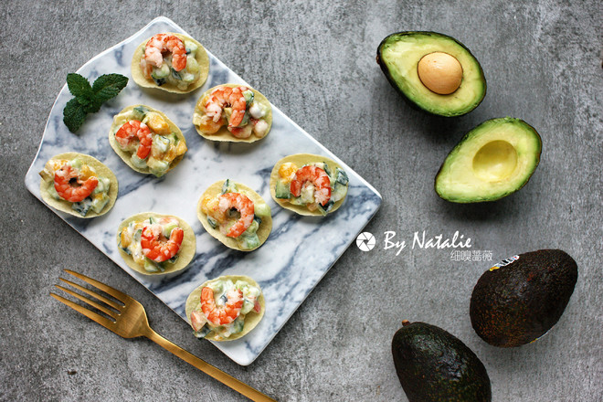 Prawn Salad with Potato Chips and Avocado recipe