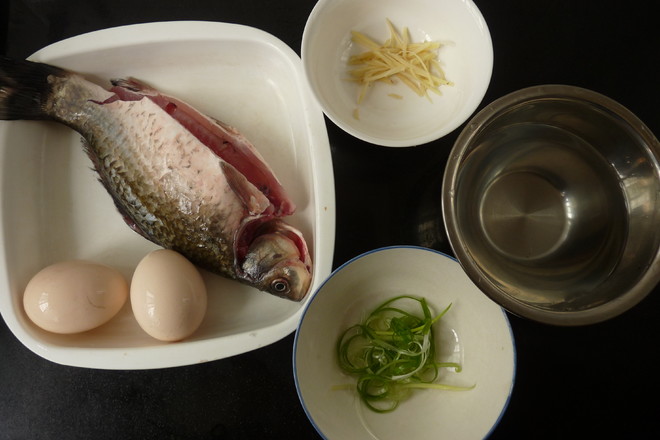 Steamed Egg with Crucian recipe