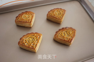 #新良第一节烤大赛# Delicious Jinsha Custard Cantonese Mooncakes recipe