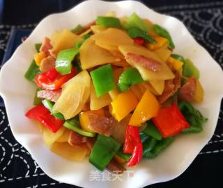 Fried Potato Chips with Bell Pepper recipe