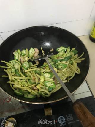 Fried Pork with Okra recipe