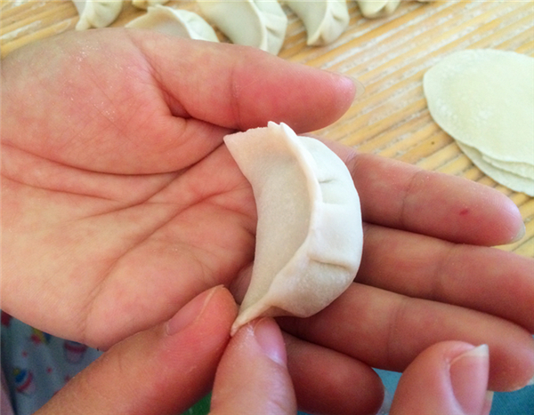 Dumplings Stuffed with Pork, Garlic and Yellow Fungus recipe