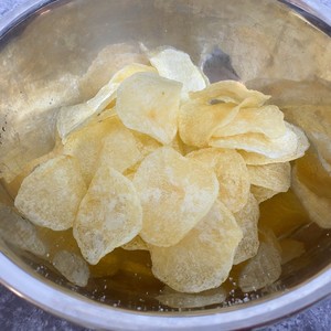 Homemade Grumpy Crispy Potato Chips recipe