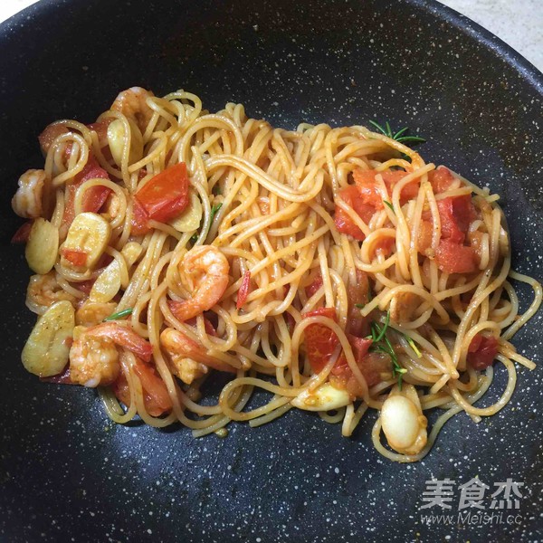 Spaghetti with Shrimp and Tomato recipe