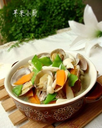Seafood Mushroom and Clam Soup recipe