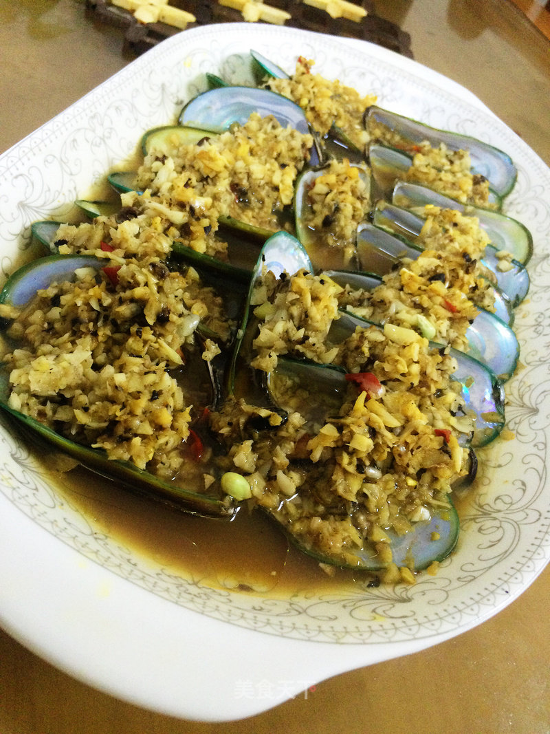 Steamed Mussels with Garlic recipe