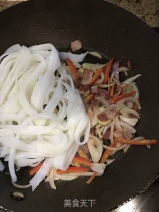 Fried Rice Noodles recipe