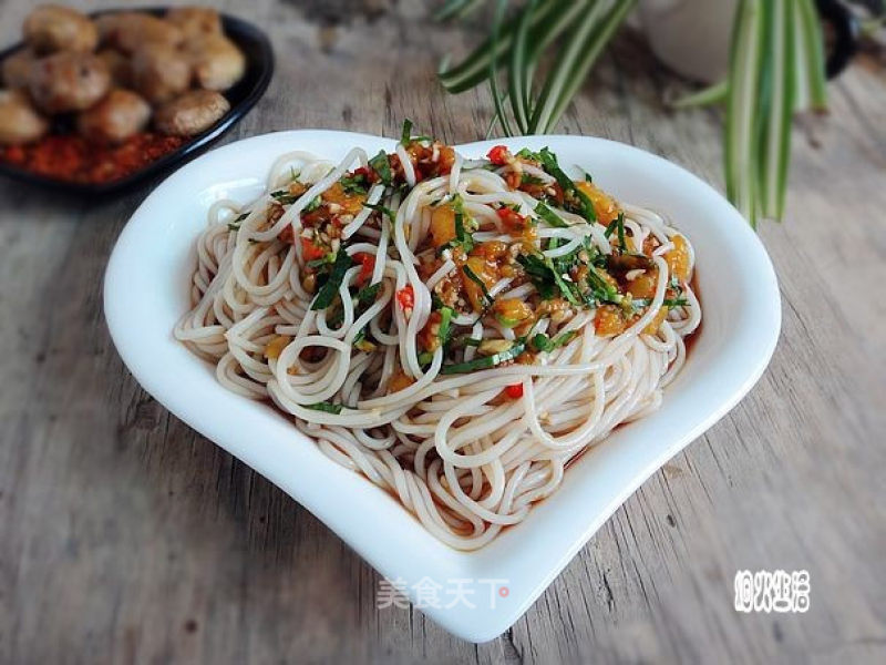 Rice Noodles with Tree Tomato recipe