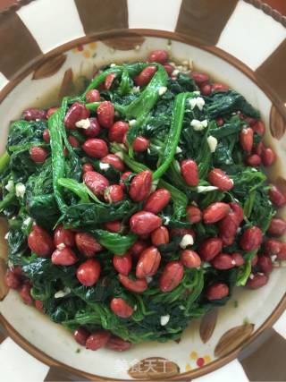 Spinach Vinegar and Peanuts recipe