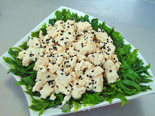 Tofu Mixed with Celery Leaves recipe
