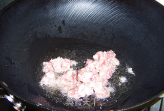 Black and White Tofu with Fish-flavored Minced Pork recipe