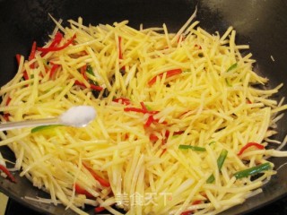 Stir-fried Tofu with Shredded Potatoes recipe