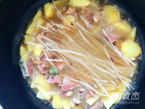 Potato Beef Stew Vermicelli recipe