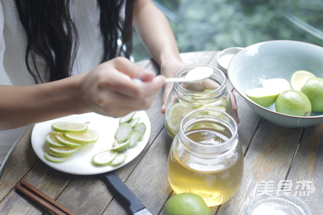 Lime is Not Sweet and Has Honey to Accompany recipe