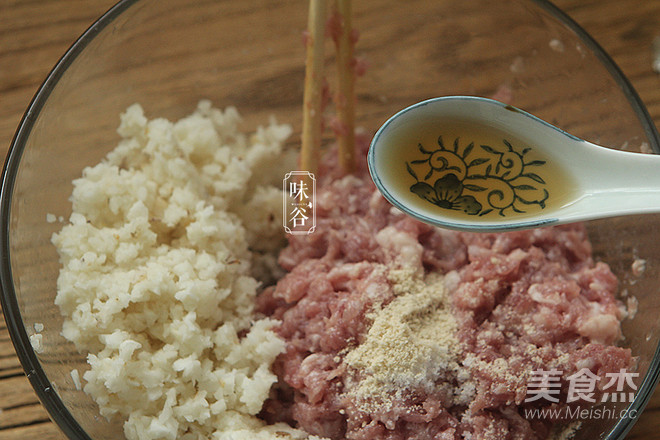 Meat Ball with Soy Sauce recipe