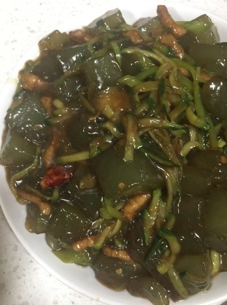 Fried Jelly with Shredded Pork recipe