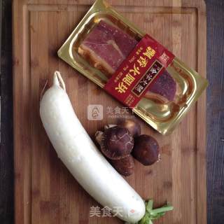Ham, Shiitake and Radish Soup recipe