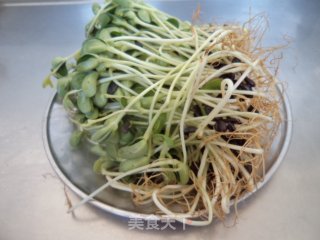 Stir-fried Black Bean Sprouts with Carrots recipe