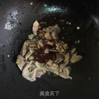 #春食野菜香# Celery Fried Pork Slices recipe