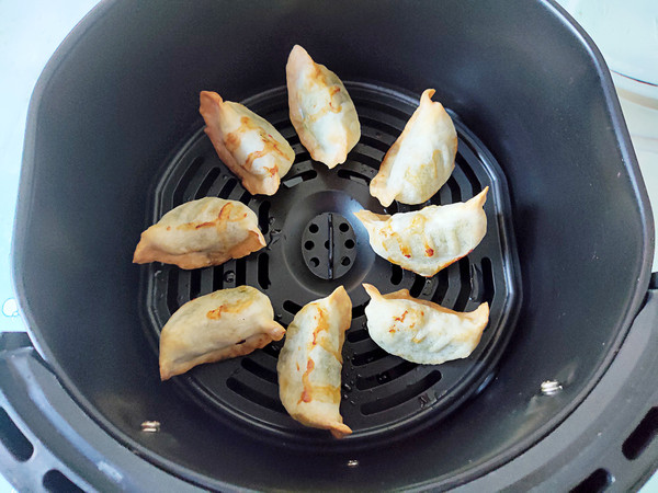 Fragrant and Crispy Grilled Dumplings (air Fryer) recipe