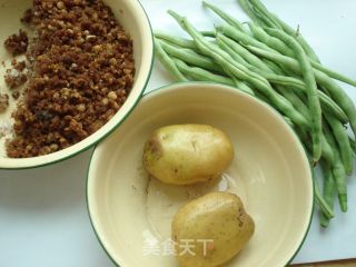 Braised Beans with Potatoes recipe