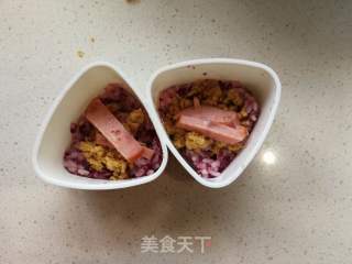 Purple Cabbage Pork Floss Rice Ball recipe