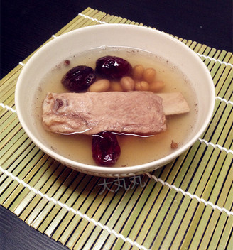Peanut and Red Date Pork Rib Soup