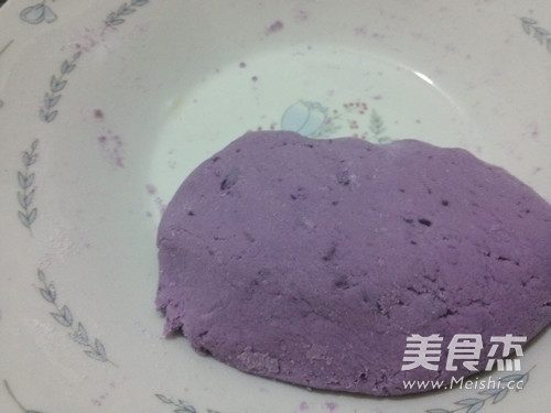 Sesame Purple Potato Cake recipe