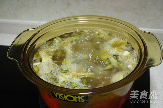 Nanxing Bawang Flower Pork Bone Soup recipe