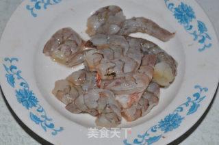 Stir-fried Diced Bun with Shrimp recipe