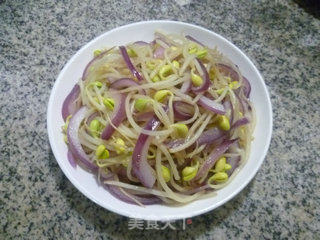 Fried Soy Sprouts with Purple Onion recipe