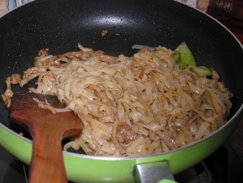 Vegetable Noodles with Shredded Pork recipe