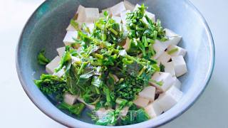 Tofu with Toon Sprouts recipe