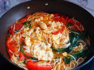 Tomato and Egg Noodles recipe