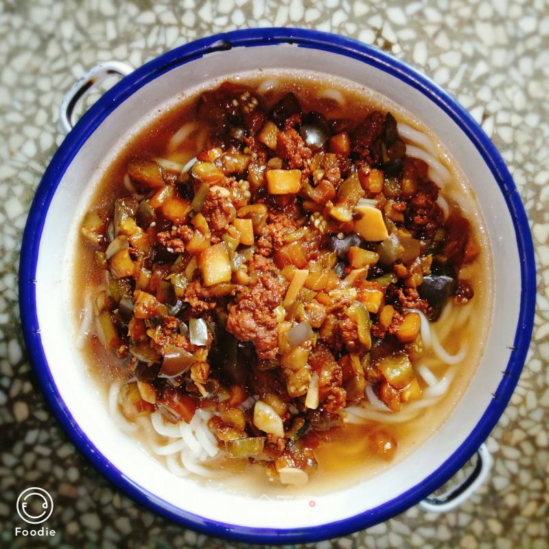 Diced Eggplant and Minced Pork Noodles recipe