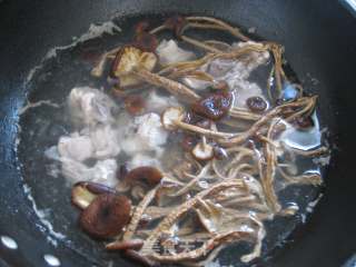 Tea Tree Mushroom Soup recipe