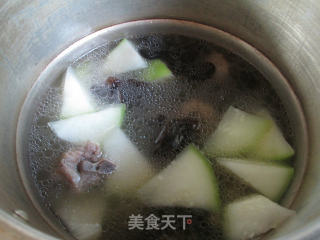 Black Fungus and Pugua Pork Ribs Soup recipe