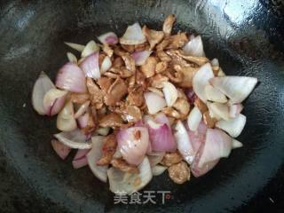 Fried Pork with Onion recipe