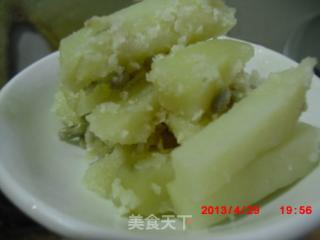 Steamed Potatoes with Garlic recipe