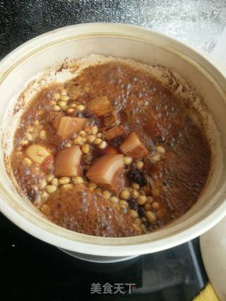 Braised Soybeans with Pork Belly and Eggs recipe
