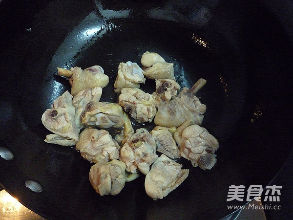 Stewed Chicken with Pine Mushroom recipe