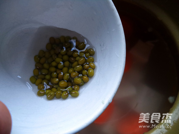 Fen Kudzu Mung Bean Bone Soup recipe