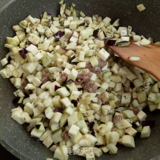 Diced Eggplant and Minced Pork Noodles recipe