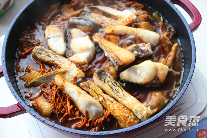 Chicken and Fish Hot Pot recipe