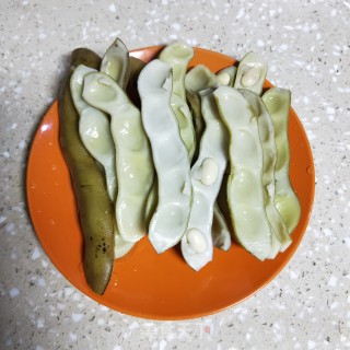 Bad Fragrant Gou Claw Beans recipe