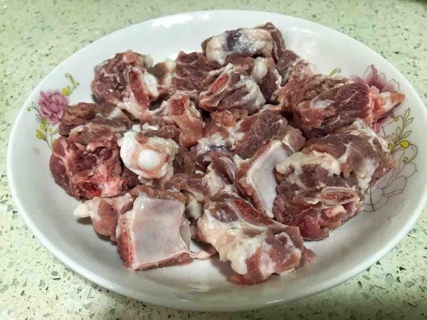 Steamed Pork Ribs with Grifola Flower recipe