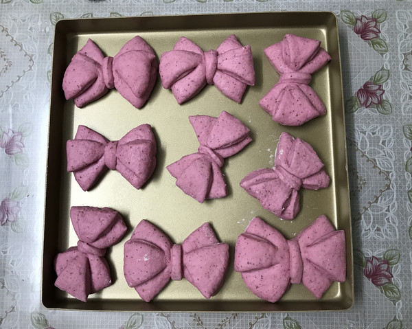 Dragon Fruit Ricotta Bow Bread recipe