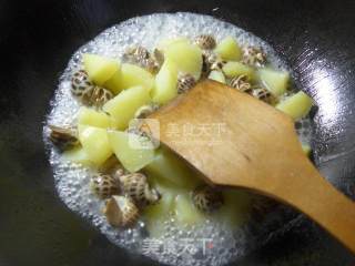 Snails Boiled Potatoes recipe