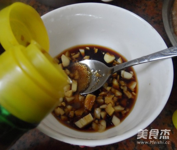 Steamed Candel with Garlic recipe